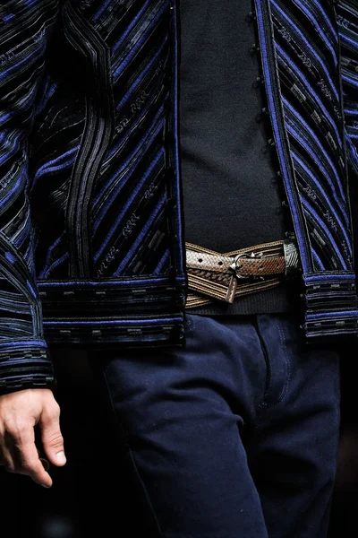 Look 66